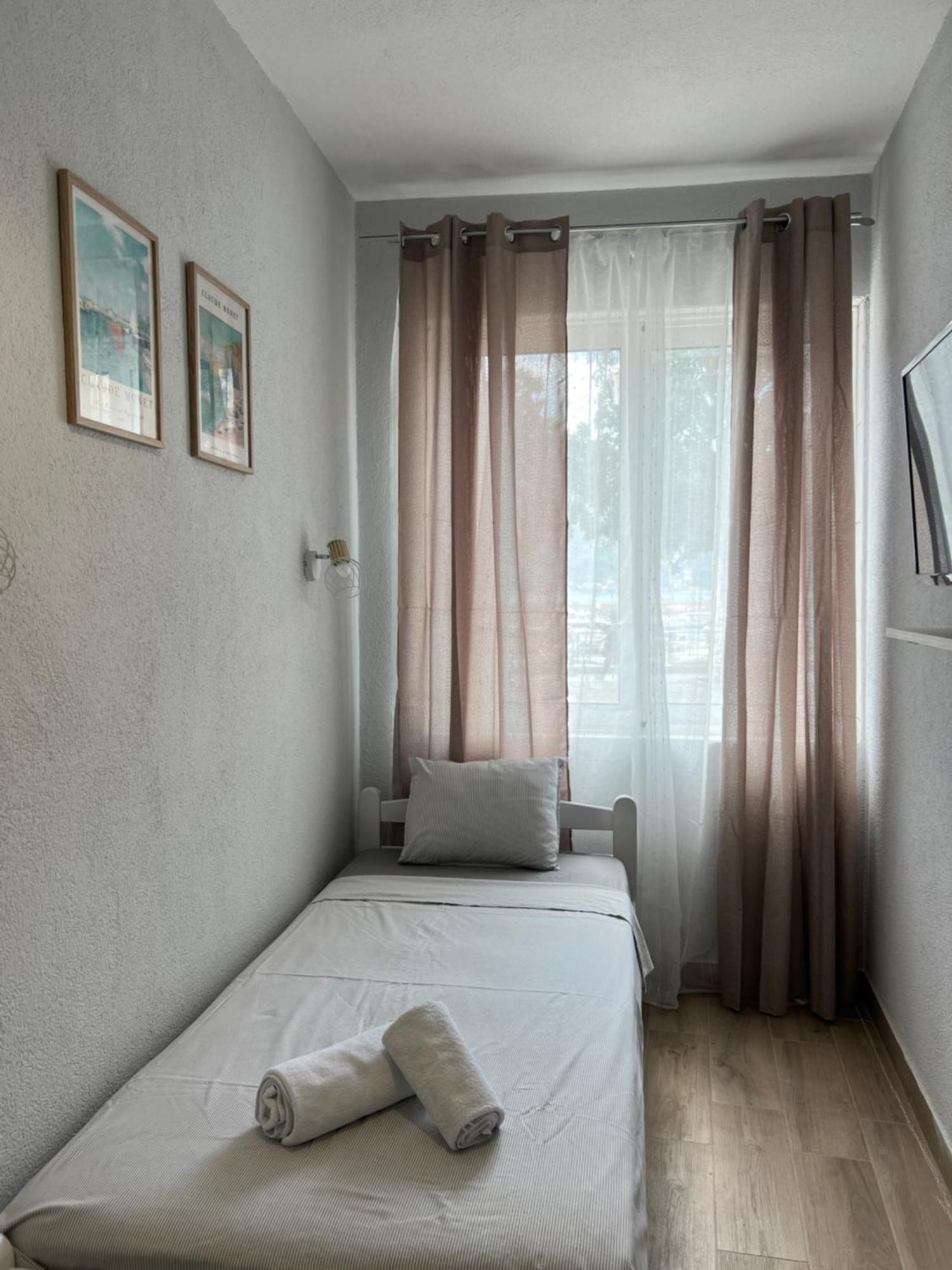 Apartments Astoria Hn Херцег Нови Екстериор снимка