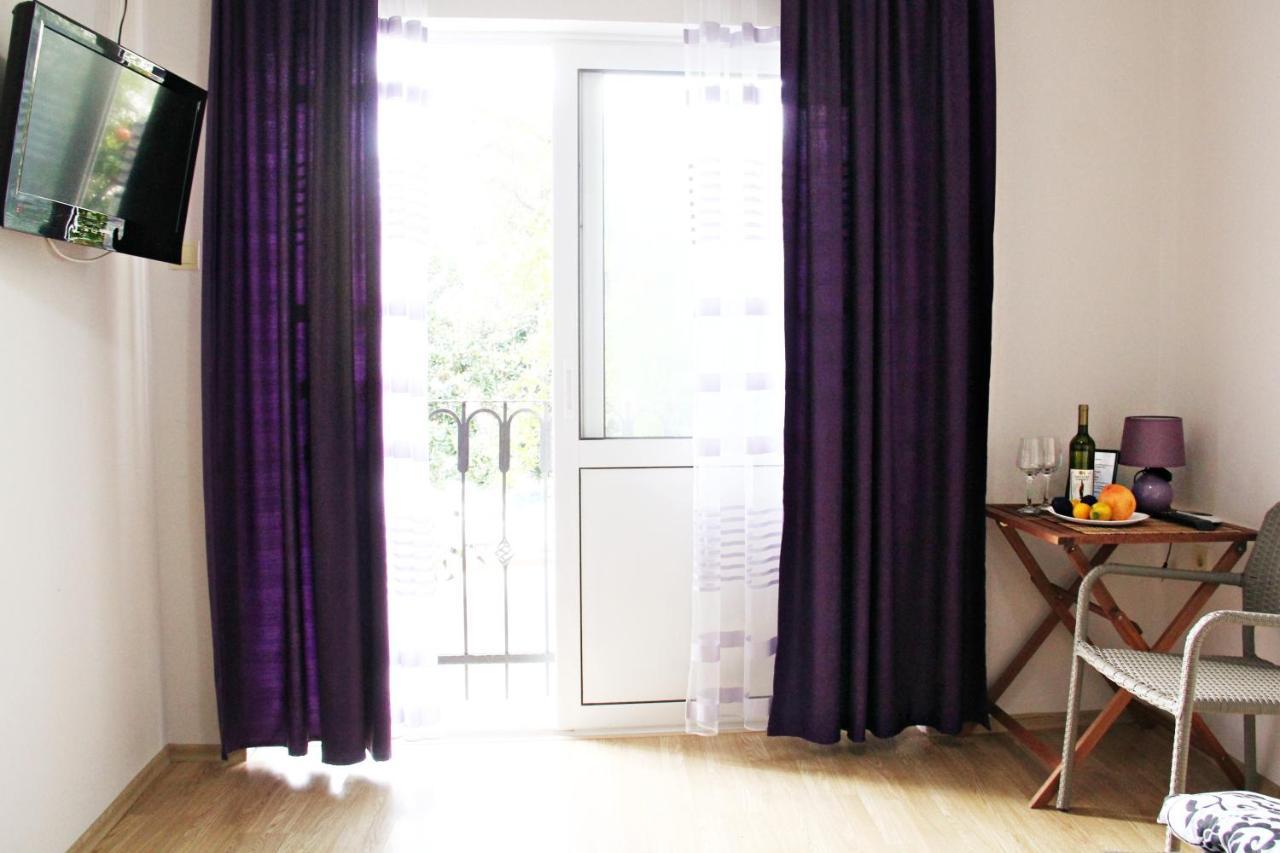Apartments Astoria Hn Херцег Нови Екстериор снимка