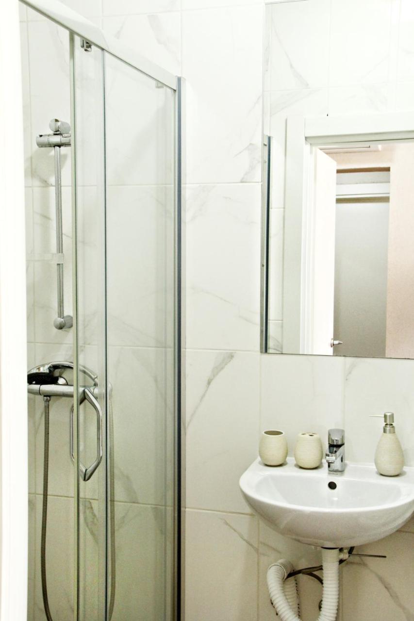 Apartments Astoria Hn Херцег Нови Екстериор снимка