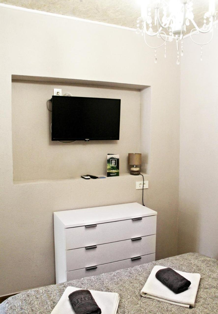 Apartments Astoria Hn Херцег Нови Екстериор снимка